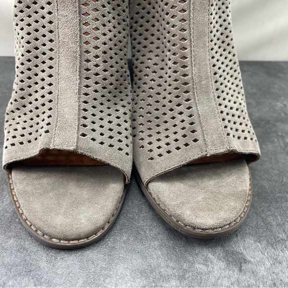 Vionic Chryssa Women’s Shoes Gray 10M Perforated Suede Peep Toe Block Heels Boot - Picture 3 of 14